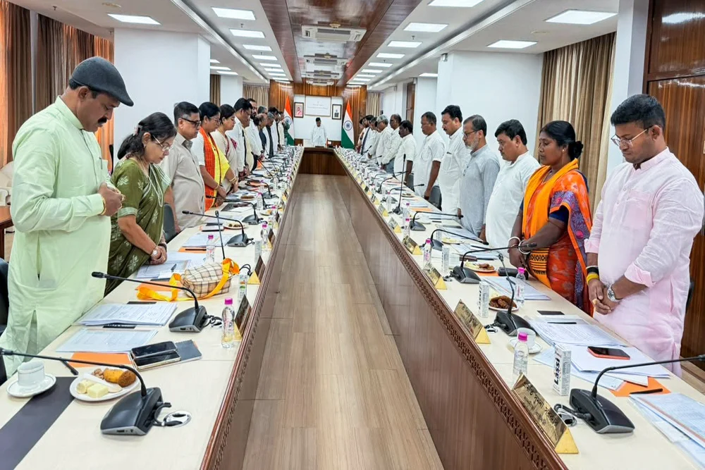 बंगाल मंत्रिमंडल ने नई औद्योगिक नीति को दी मंजूरी